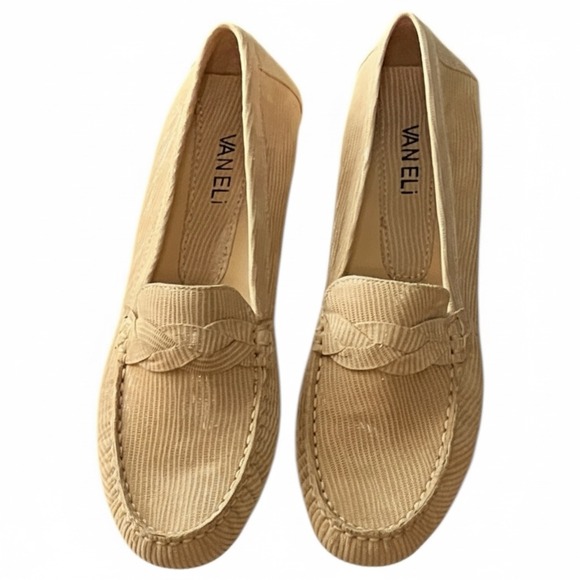 VANELI Tan Beige Corduroy Driving Moccasin Preppy Loafers Women's Size 8N-Italy - Picture 2 of 12